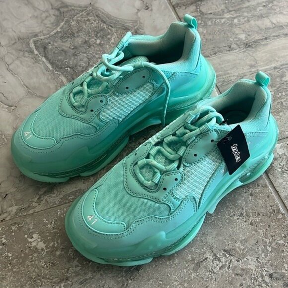 NWT Balenciaga Triple S Clear Sole Chunky Sneakers in Mint, Size 41 New in Box - Picture 3 of 13